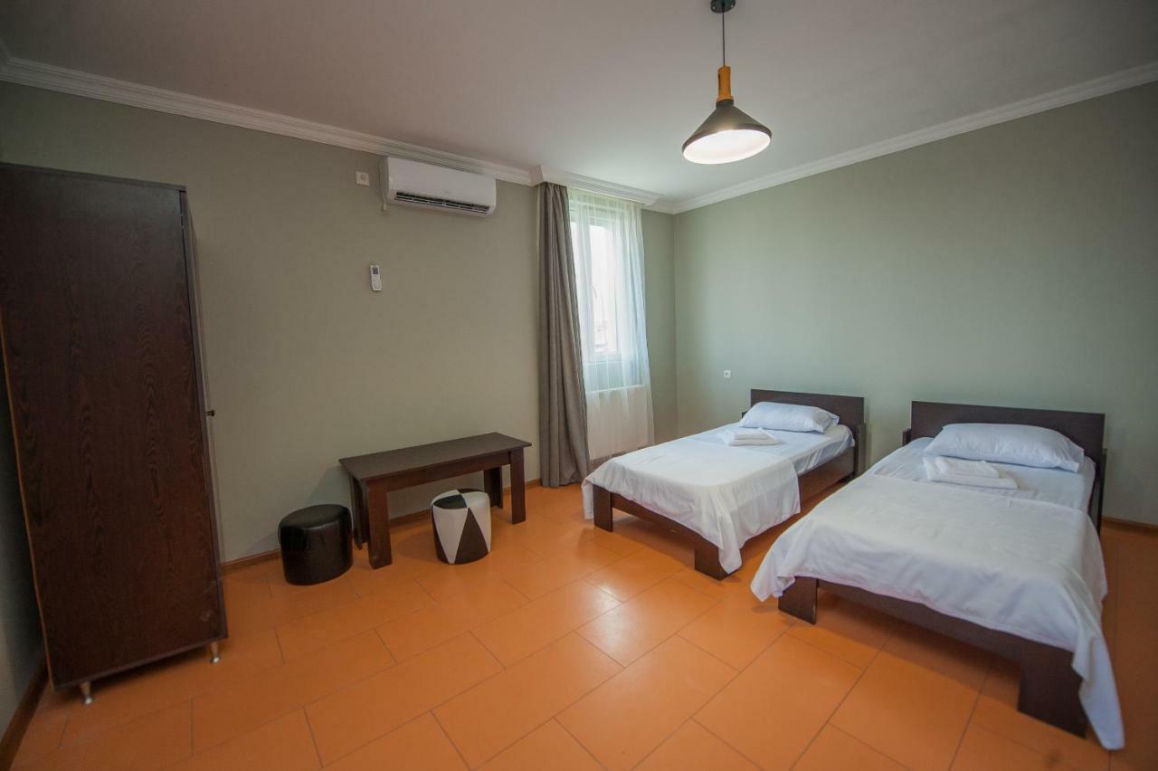 Hotel Cosmos Batumi Luaran gambar