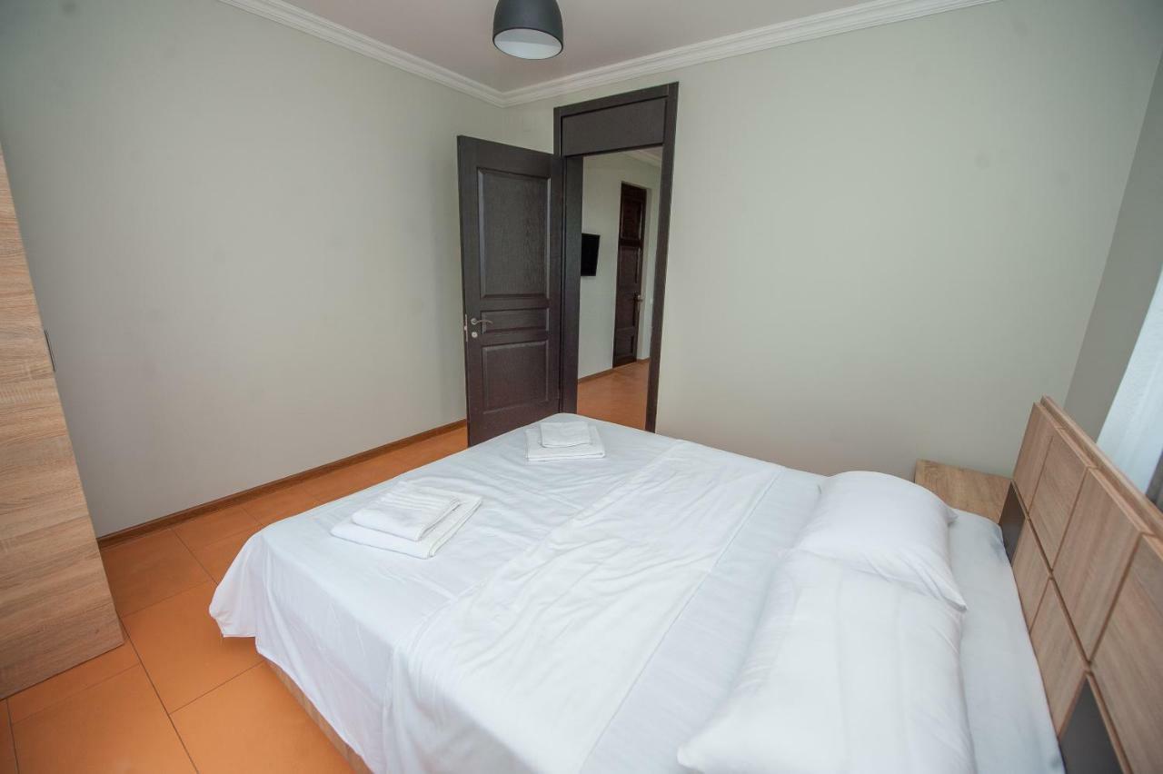 Hotel Cosmos Batumi Luaran gambar