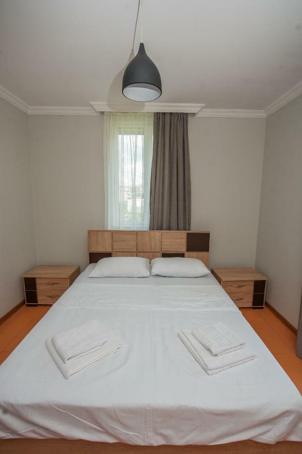 Hotel Cosmos Batumi Luaran gambar