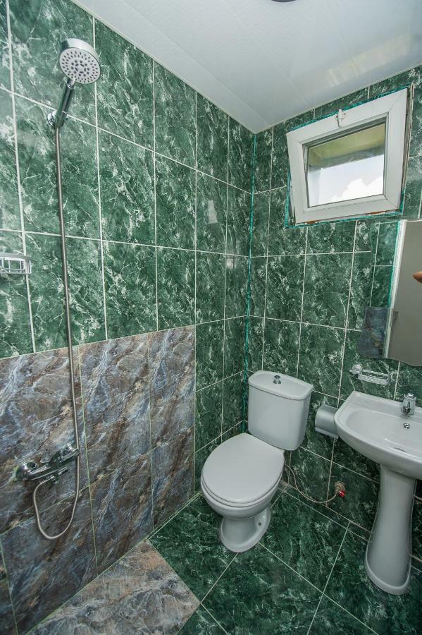 Hotel Cosmos Batumi Luaran gambar
